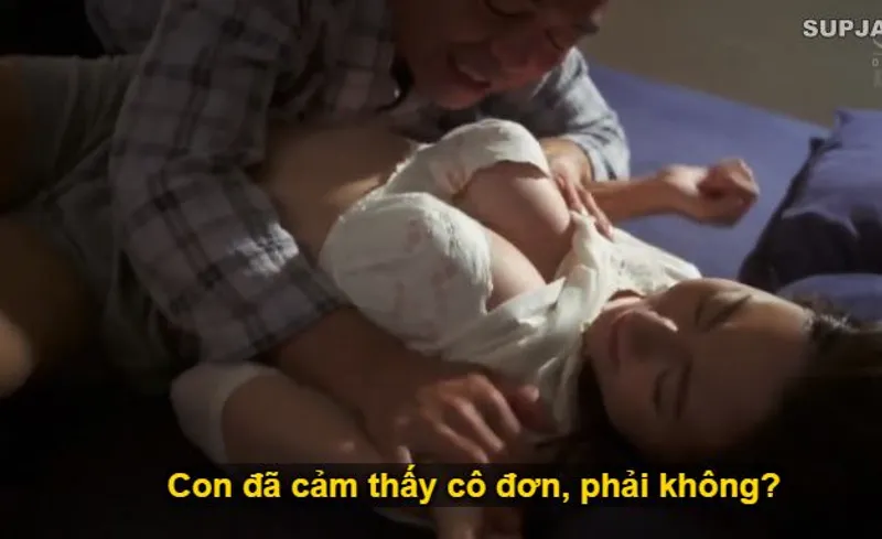 Thấy con trai mải mê lao đầu vào việc khiến con dâu cô quạnh lẻ loi, bố chồng liều lĩnh đè ra địt con dâu.